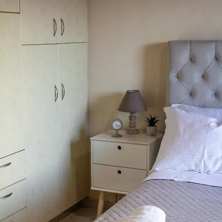 شقة Meltemi Apts Charming Penthouse *