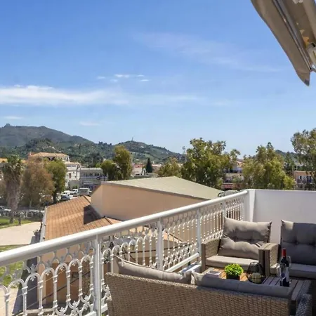 Meltemi Apts Charming Penthouse *