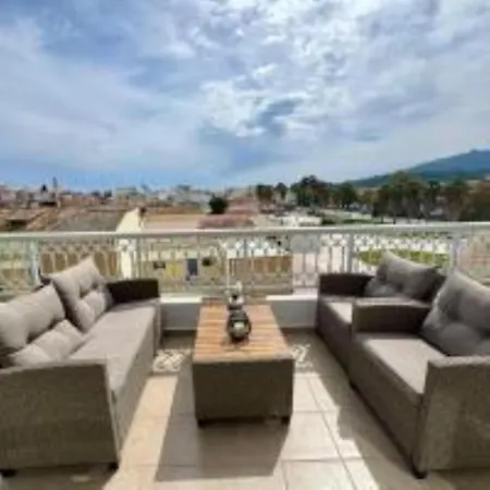 Meltemi Apts Charming Penthouse 자킨토스 타운