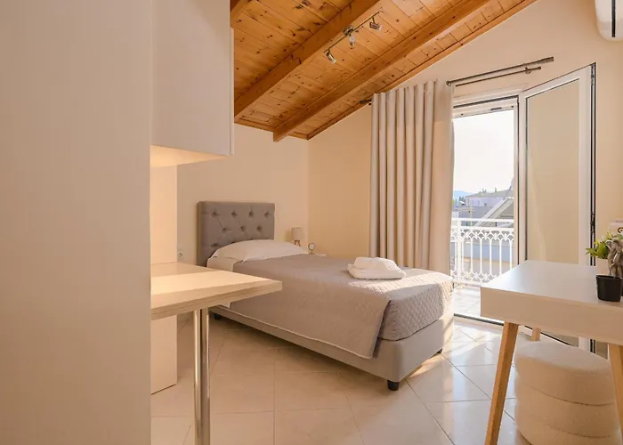 Meltemi Apts Charming Penthouse شقة مدينة زاكينثوس
