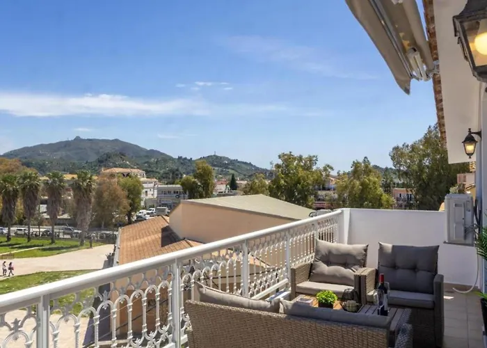 Meltemi Apts Charming Penthouse *
